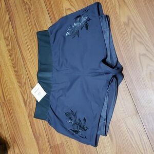 FABLETICS OLESIA Dark Gray Women's L Athletic Shine Shorts NWOT